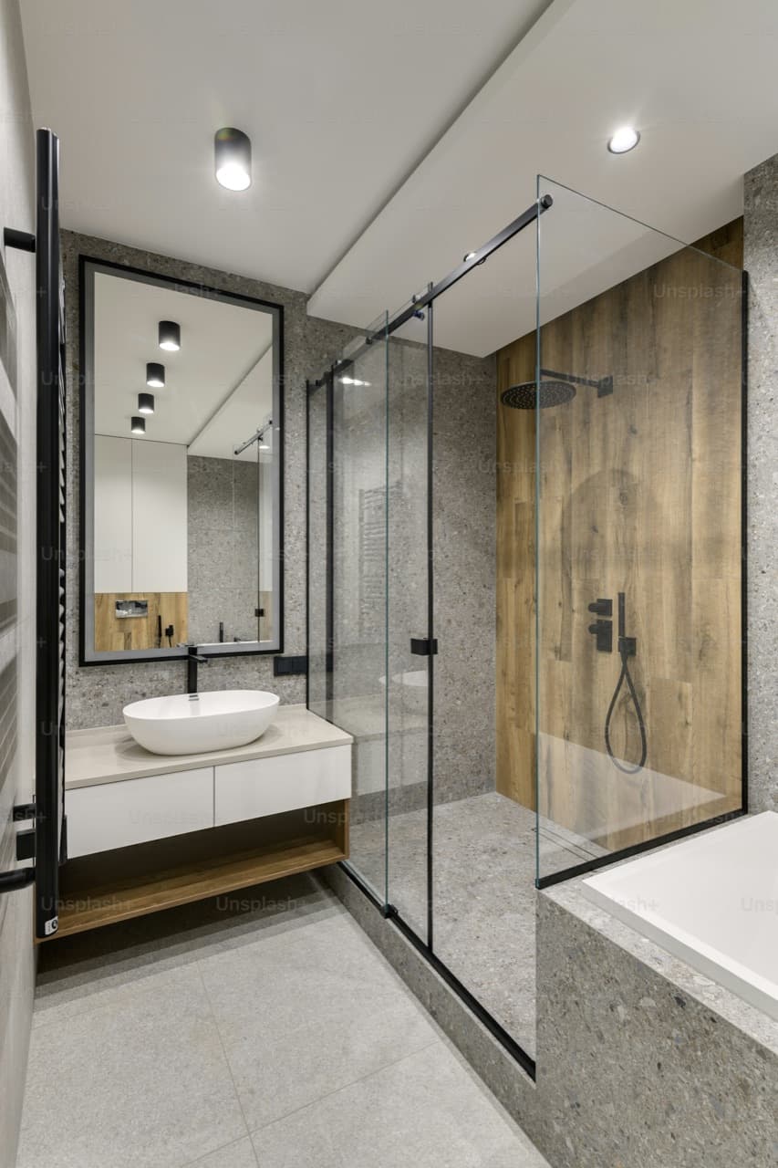 Shower Enclosure — Exquisite Custom Glass portfolio photo